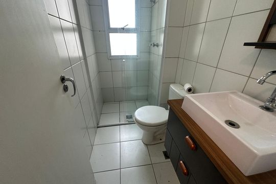 Banheiro de apartamento para alugar com 2 quartos, 57m² em Vila Nossa Senhora da Escada, Barueri