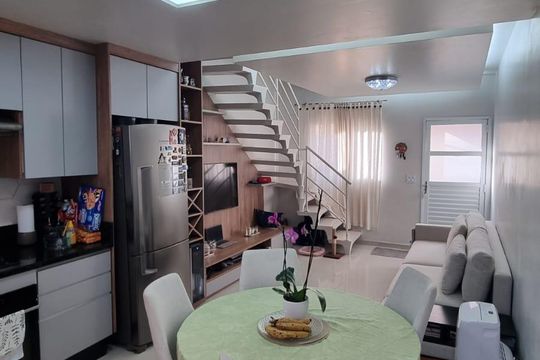 Cozinha de casa de condomínio à venda com 2 quartos, 50m² em Jardim Sao Nicolau, São Paulo