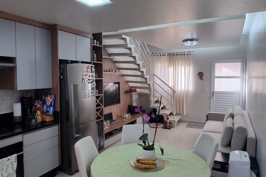 Cozinha de casa de condomínio à venda com 2 quartos, 50m² em Jardim Sao Nicolau, São Paulo