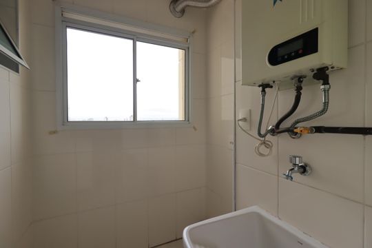 Área de Serviço de apartamento para alugar com 3 quartos, 65m² em Vila Curuçá, Santo André