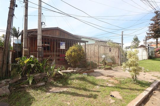 Fachada de casa para alugar com 1 quarto, 29m² em São José, Canoas