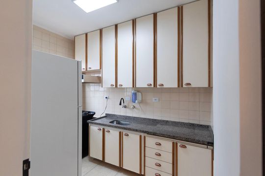 Cozinha  de apartamento para alugar com 2 quartos, 60m² em Vila Trujillo, Sorocaba