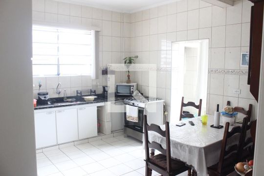 Cozinha de apartamento para alugar com 3 quartos, 130m² em Gonzaguinha, São Vicente
