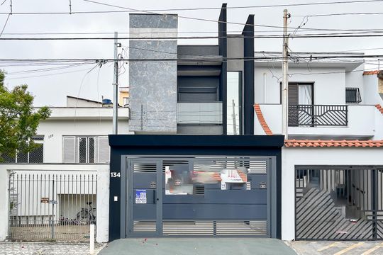 Fachada + plaquinha de casa à venda com 3 quartos, 207m² em Olímpico, São Caetano do Sul