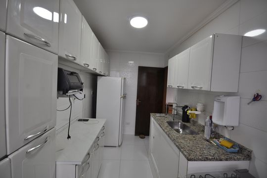 Cozinha de apartamento para alugar com 2 quartos, 57m² em Barro Branco (zona Norte), São Paulo
