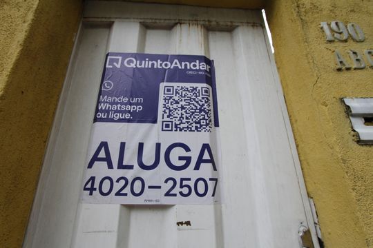 placa de casa para alugar com 2 quartos, 60m² em Nova Gameleira, Belo Horizonte