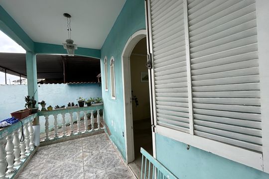 Varanda de casa à venda com 3 quartos, 323m² em Realengo, Rio de Janeiro