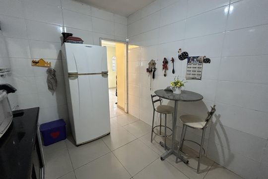 Cozinha de casa à venda com 3 quartos, 323m² em Realengo, Rio de Janeiro