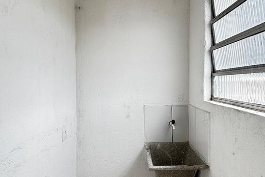 Área de Serviço de casa para alugar com 3 quartos, 140m² em Vila Vitória, Santo André