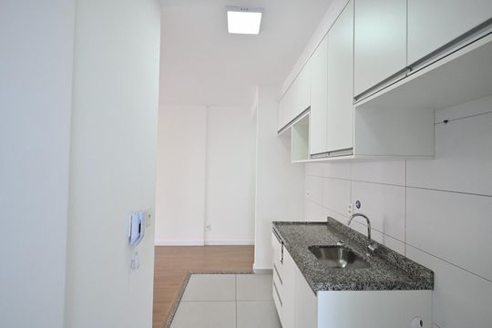 Cozinha de apartamento para alugar com 3 quartos, 69m² em Vila Andrade, São Paulo