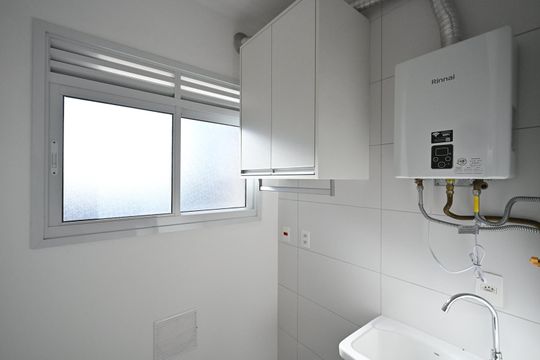 Área de Serviço  de apartamento para alugar com 2 quartos, 47m² em Vila Andrade, São Paulo