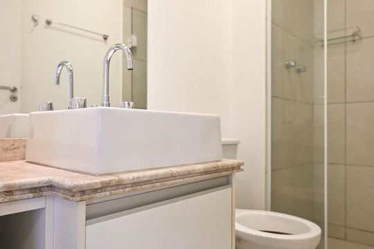 Banheiro de apartamento para alugar com 2 quartos, 55m² em Vila Andrade, São Paulo