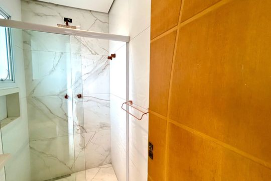 Banheiro 1 de casa para alugar com 3 quartos, 330m² em Jardim do Papai, Guarulhos