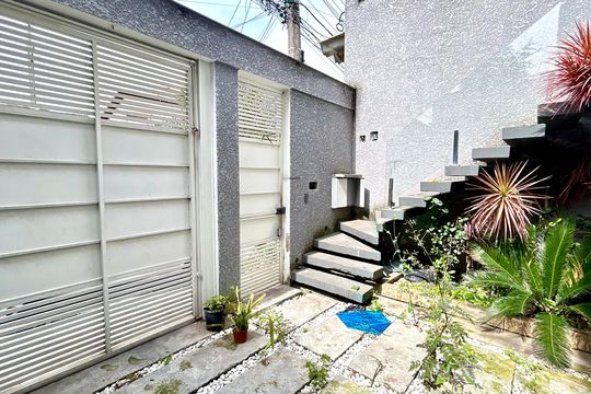 Garagem de casa para alugar com 3 quartos, 330m² em Jardim do Papai, Guarulhos