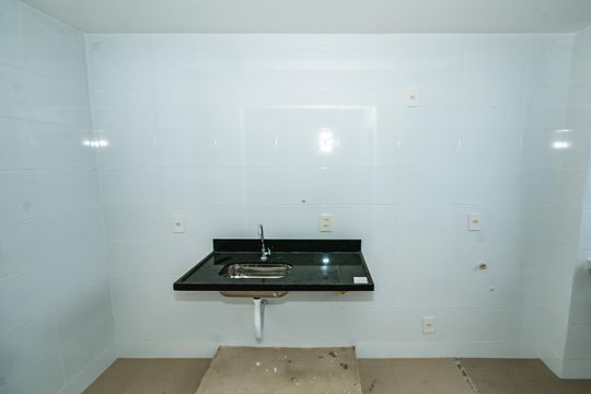 Cozinha de apartamento para alugar com 2 quartos, 53m² em Lagoinha Leblon, Belo Horizonte