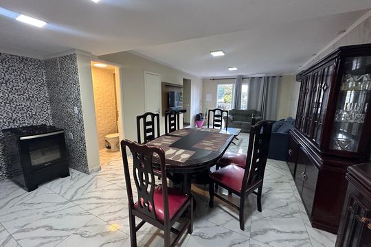 Sala de apartamento para alugar com 2 quartos, 82m² em Ilha Porchat, São Vicente