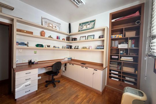 Quarto 3 de apartamento para alugar com 3 quartos, 105m² em Carmo, Belo Horizonte