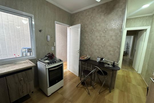 Cozinha de apartamento para alugar com 1 quarto, 62m² em Ilha Porchat, São Vicente
