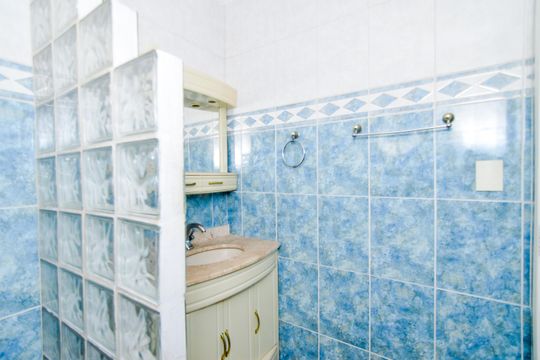 Banheiro da Suíte de casa à venda com 3 quartos, 238m² em Jardim Nova Ipanema, Guarulhos