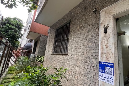 Fachada de apartamento para alugar com 1 quarto, 53m² em Copacabana, Rio de Janeiro