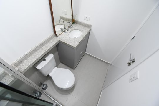 Banheiro de apartamento para alugar com 1 quarto, 30m² em Centro, Pinhais