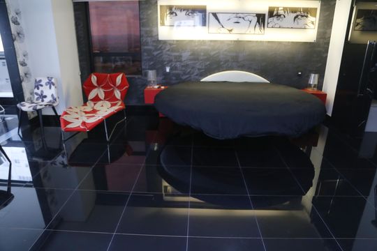 Quarto de apartamento à venda com 2 quartos, 134m² em Jardim Goiás, Goiânia