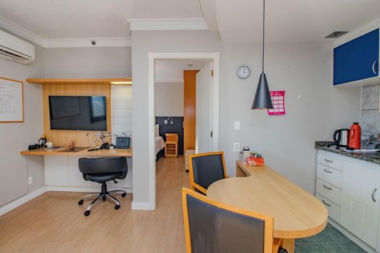 Sala e Cozinha Integrados de apartamento para alugar com 1 quarto, 42m² em Rio Branco, Porto Alegre