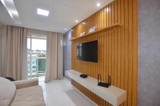 Sala de apartamento para alugar com 3 quartos, 128m² em Praça Seca, Rio de Janeiro