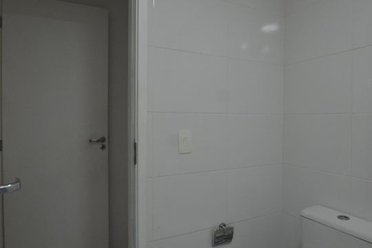 Banheiro Social de apartamento para alugar com 3 quartos, 128m² em Praça Seca, Rio de Janeiro