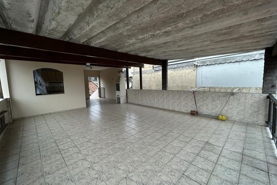 Terraço de casa à venda com 4 quartos, 444m² em Realengo, Rio de Janeiro