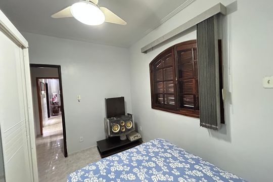 Quarto 3 de casa à venda com 4 quartos, 444m² em Realengo, Rio de Janeiro