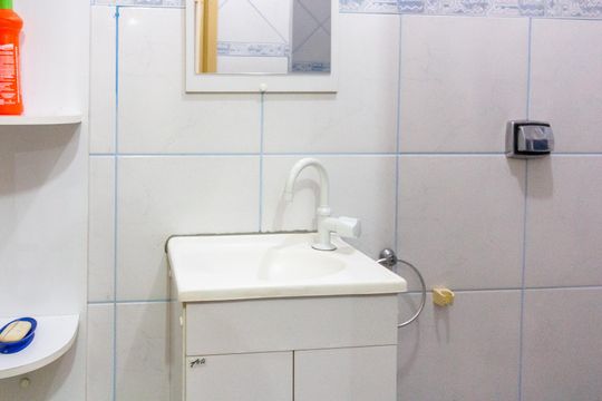 Banheiro de apartamento para alugar com 2 quartos, 65m² em Centro, Guarulhos