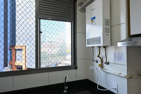 Área de Serviço  de apartamento para alugar com 2 quartos, 40m² em Vila Andrade, São Paulo