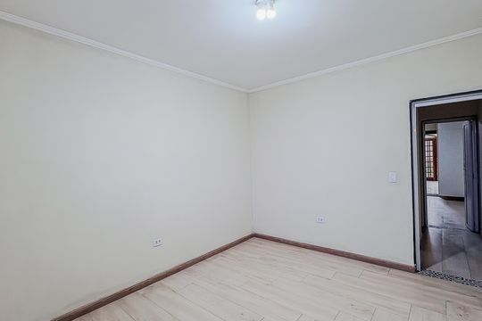 Quarto de casa para alugar com 2 quartos, 90m² em Jardim Santa Maria, São Paulo