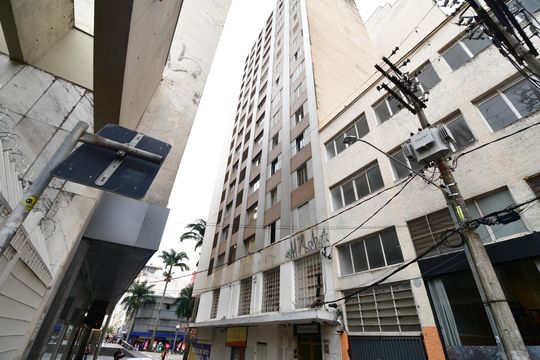 Fachada do Prédio de apartamento para alugar com 2 quartos, 143m² em Centro, Campinas