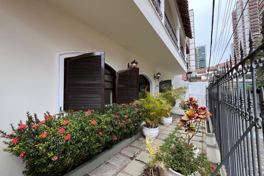 Quintal de casa de condomínio à venda com 5 quartos, 300m² em Barra da Tijuca, Rio de Janeiro