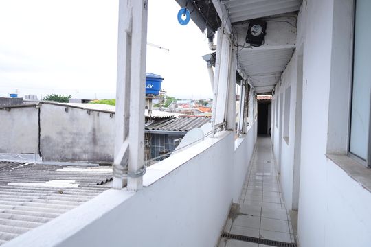 Área comum - Saguão de apartamento para alugar com 1 quarto, 30m² em Parque Guarani, São Paulo