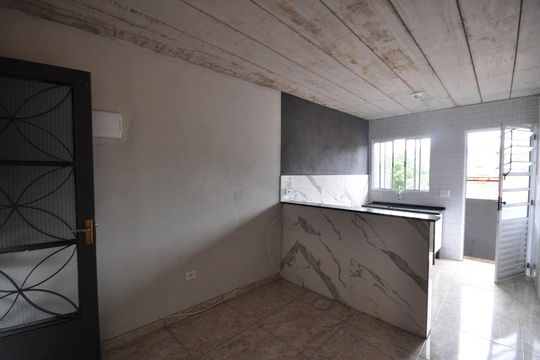 Casa para alugar com 2 quartos, 25m² em Parque Casa de Pedra, São Paulo