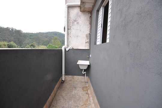 Área de Serviço de casa para alugar com 2 quartos, 25m² em Parque Casa de Pedra, São Paulo