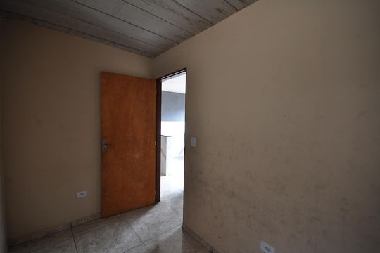 Quarto 2 de casa para alugar com 2 quartos, 25m² em Parque Casa de Pedra, São Paulo