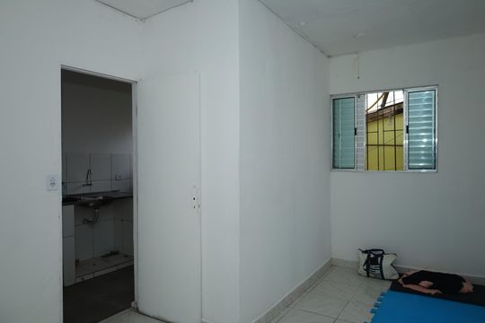 Casa para alugar com 1 quarto, 28m² em Parque Guarani, São Paulo