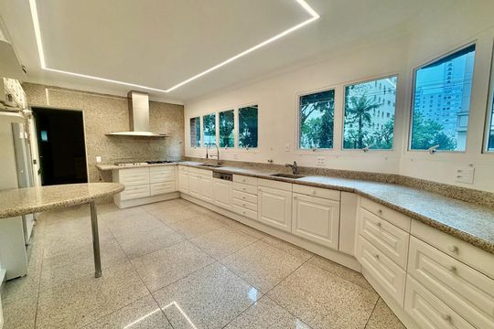 Apartamento à venda com 3 quartos, 796m² em Jardim Paulista, São Paulo