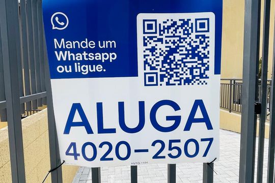 Placa de casa de condomínio para alugar com 2 quartos, 55m² em Centro, Cotia