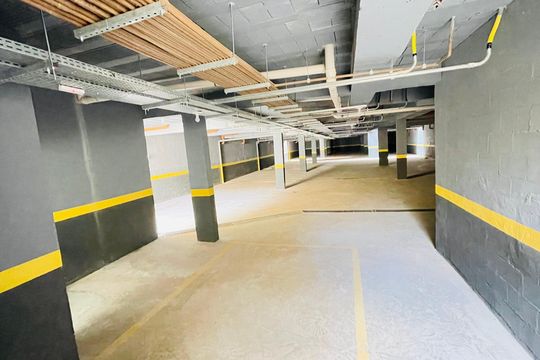 Garagem de casa de condomínio para alugar com 2 quartos, 55m² em Centro, Cotia