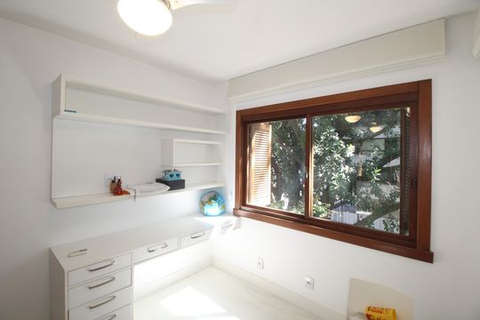 Quarto 2 de apartamento à venda com 3 quartos, 220m² em Petrópolis, Porto Alegre