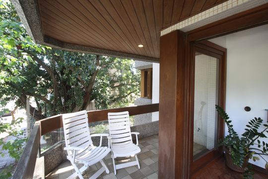 Sacada de apartamento à venda com 3 quartos, 220m² em Petrópolis, Porto Alegre