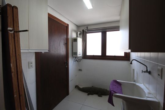 Área de Serviço de apartamento à venda com 3 quartos, 220m² em Petrópolis, Porto Alegre