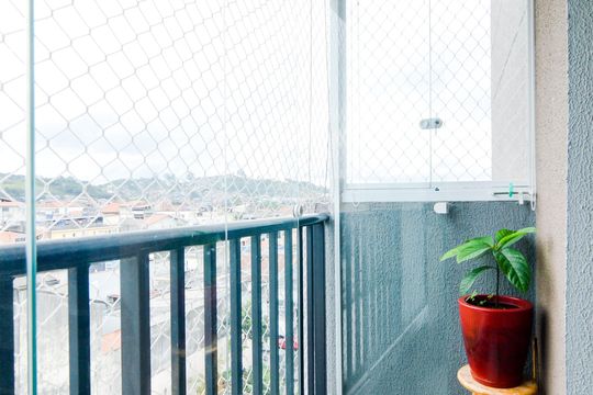 Varanda  de apartamento à venda com 2 quartos, 43m² em Jardim Adriana, Guarulhos