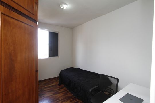 Quarto 2 de apartamento para alugar com 2 quartos, 80m² em Luxemburgo, Belo Horizonte