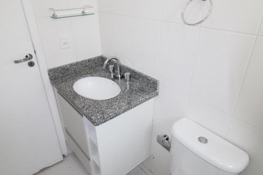 Banheiro da Suíte 2 de apartamento para alugar com 3 quartos, 143m² em Jardim das Industrias, São José dos Campos